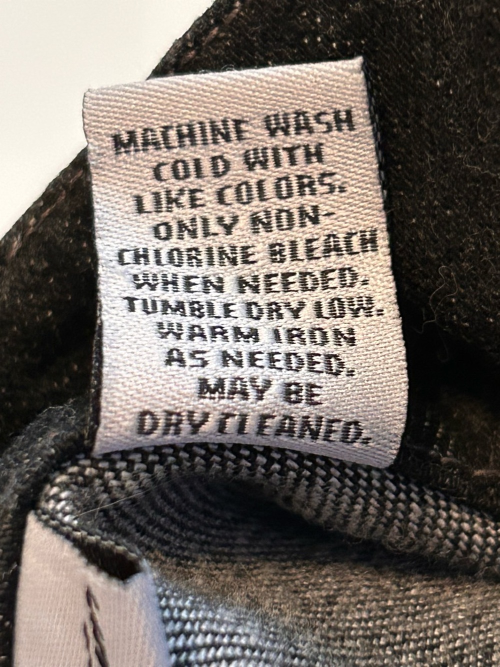 SOLD! Chico’s Women’s Black Denim Jean Jacket - Picture 15 of 15